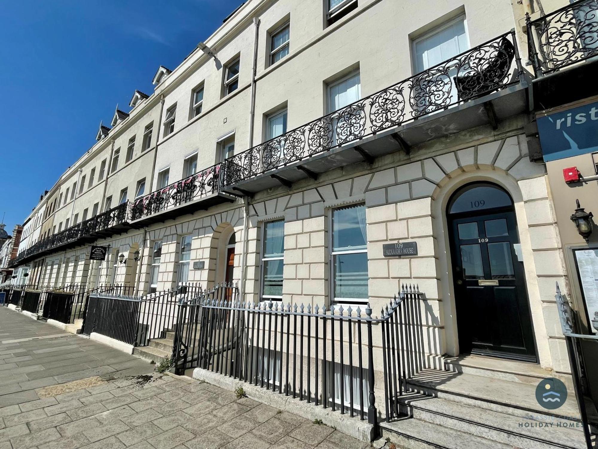 Bay Retreat - Esplanade Sea Views Parking Lejlighed Weymouth Eksteriør billede